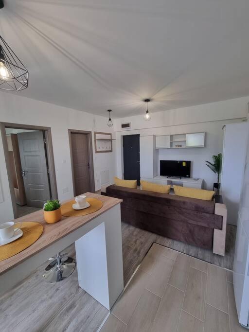 Td Apartments 2 ยาช ภายนอก รูปภาพ